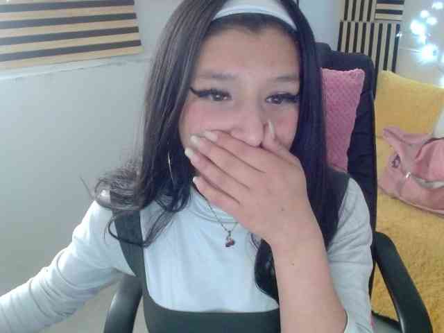 jenjenfunx webcam