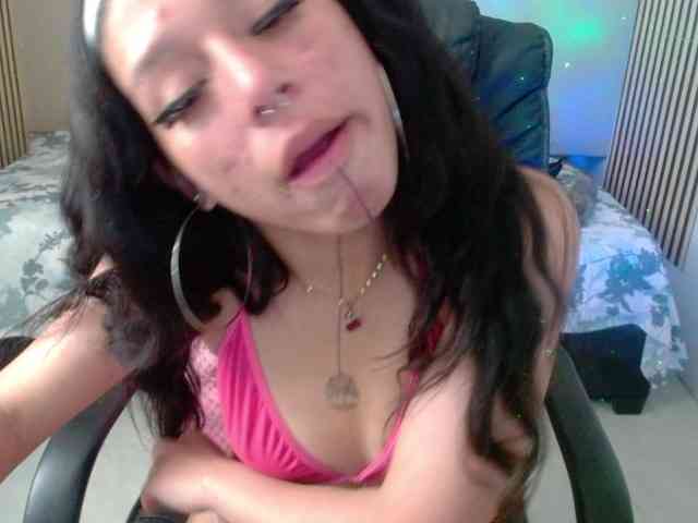 jenjenfunx webcam