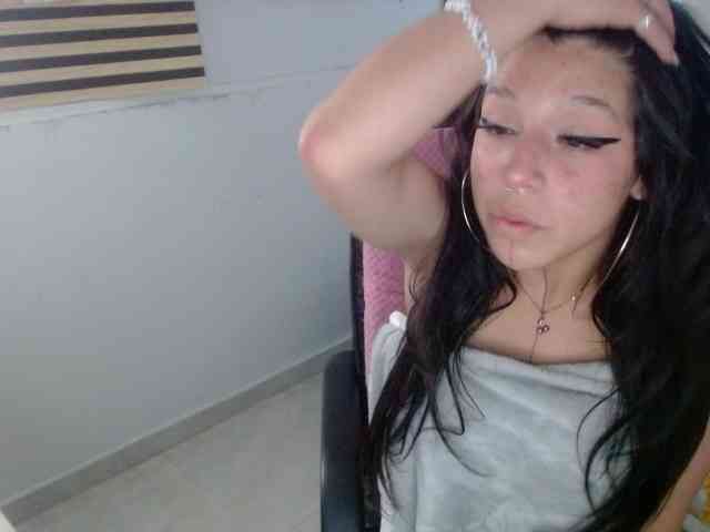 jenjenfunx webcam