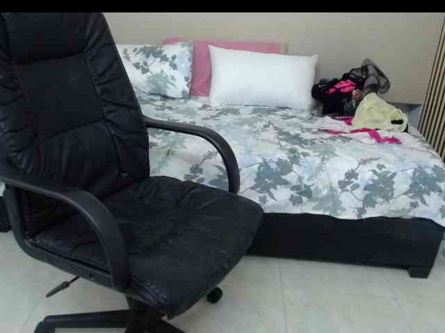jenjenfunx webcam