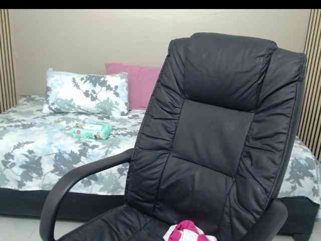 jenjenfunx webcam