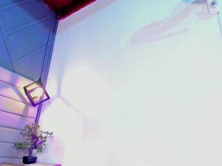 Mia-ferrarii's Live Webcam