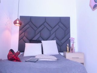 Mia-ferrarii's Live Webcam