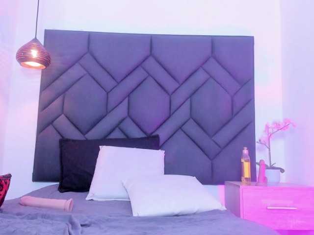 Mia-ferrarii live cam on BongaCams