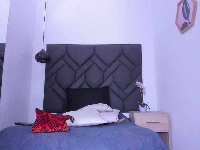 Mia-ferrarii live cam on BongaCams