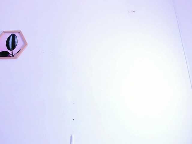 Mia-ferrarii live cam preview