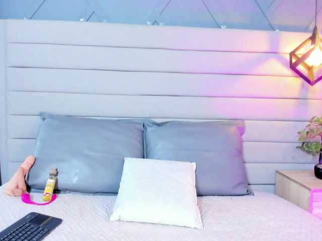Mia-ferrarii live cam on BongaCams