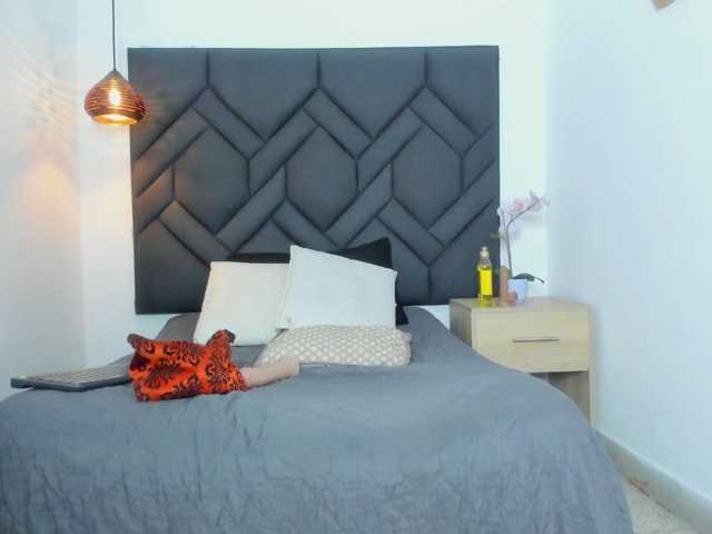 Mia-ferrarii live cam on BongaCams