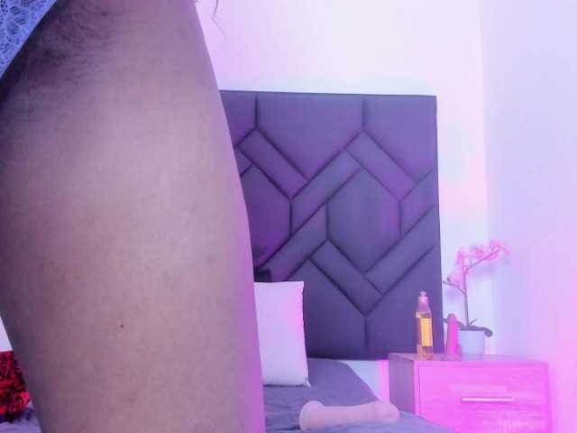 Mia-ferrarii live cam on BongaCams