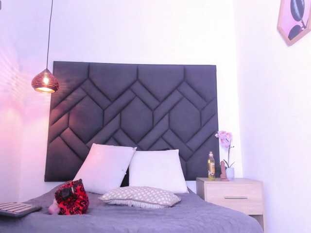 Mia-ferrarii live cam on BongaCams