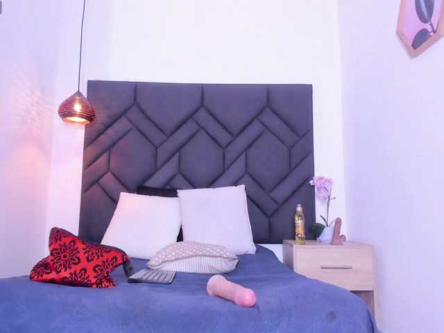 Mia-ferrarii live cam on BongaCams