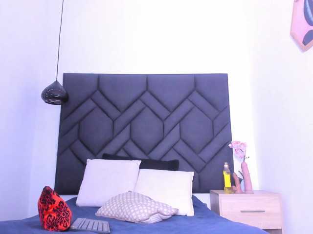 Mia-ferrarii live cam on BongaCams