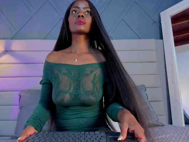 Mia-ferrarii webcam