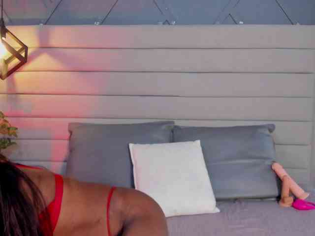 Mia-ferrarii webcam