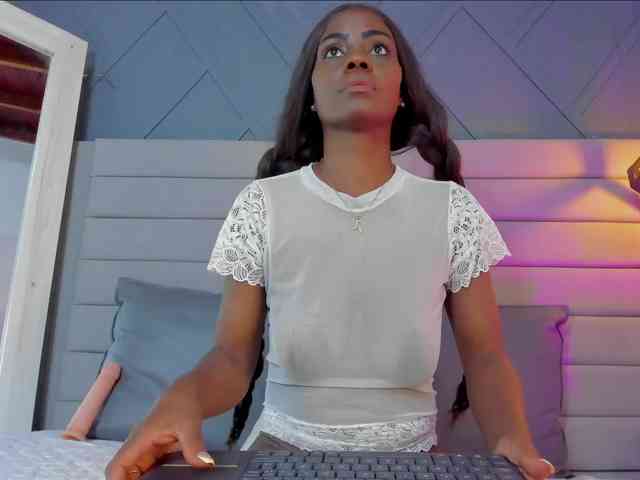 Mia-ferrarii webcam