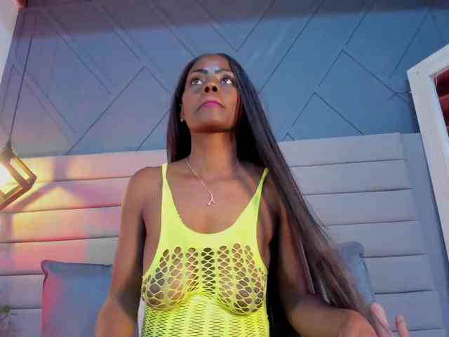 Mia-ferrarii webcam