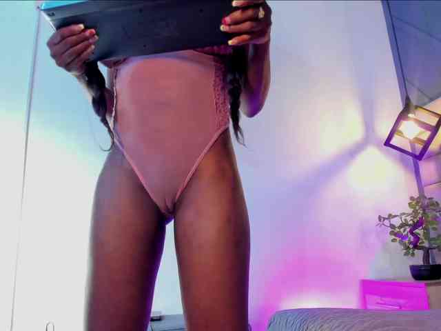 Mia-ferrarii webcam