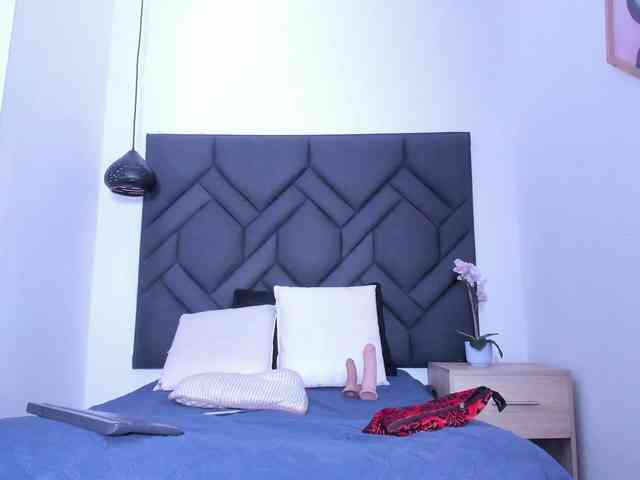 Mia-ferrarii webcam