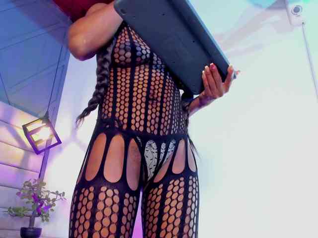 Mia-ferrarii webcam