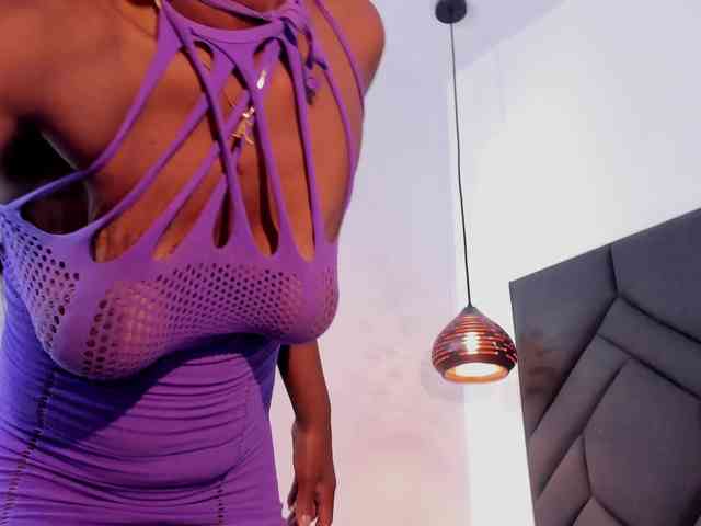 Mia-ferrarii webcam