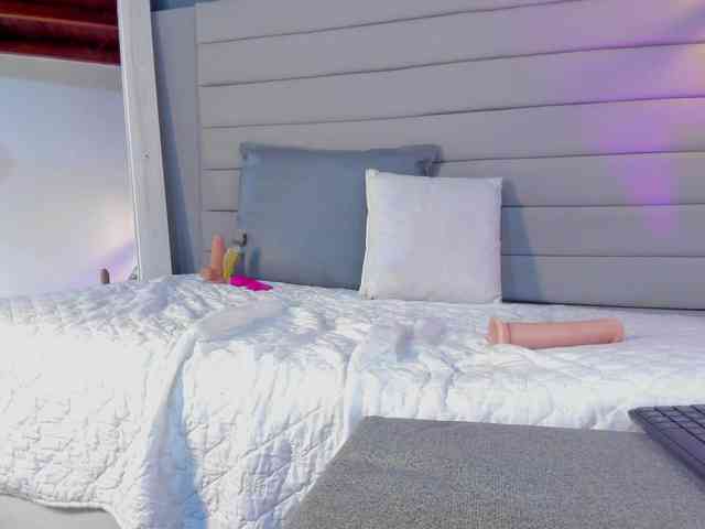 Mia-ferrarii webcam