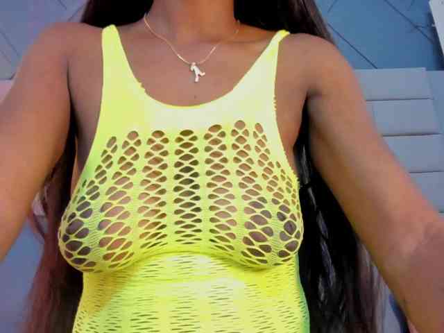 Mia-ferrarii webcam
