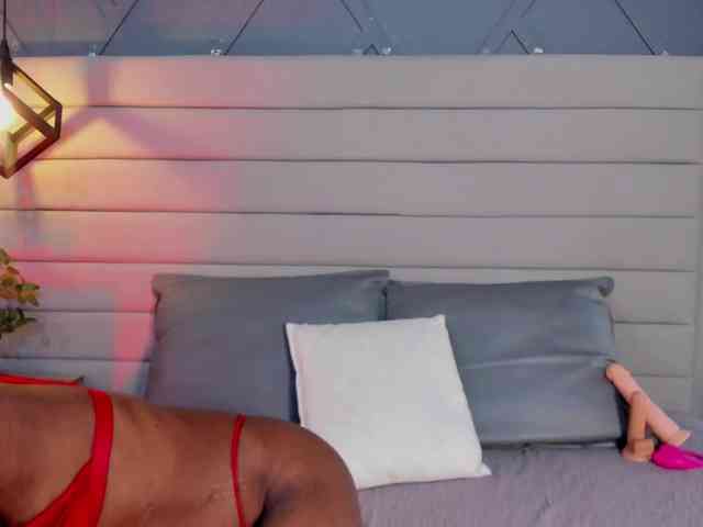 Mia-ferrarii webcam