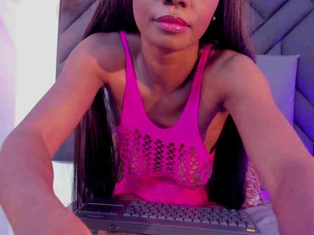 Mia-ferrarii webcam