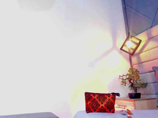 Mia-ferrarii webcam