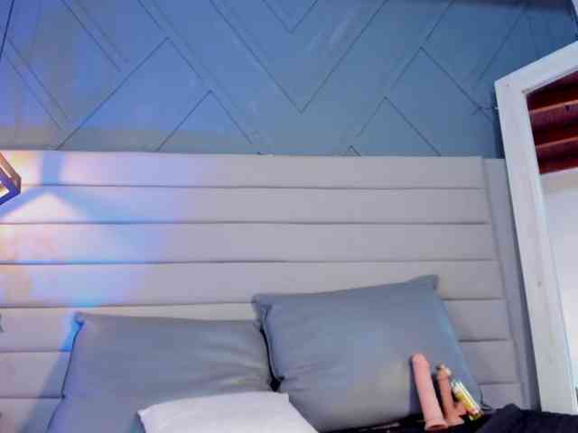Mia-ferrarii webcam