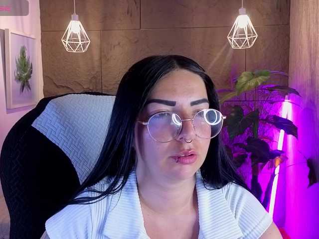 mia-jons2 live cam on BongaCams
