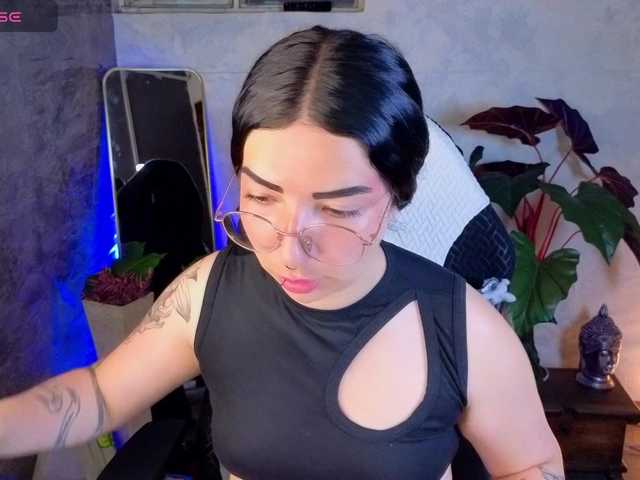 mia-jons2 live webcam show