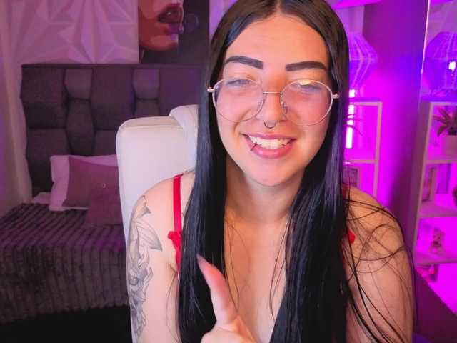 mia-jons2 live cam on BongaCams