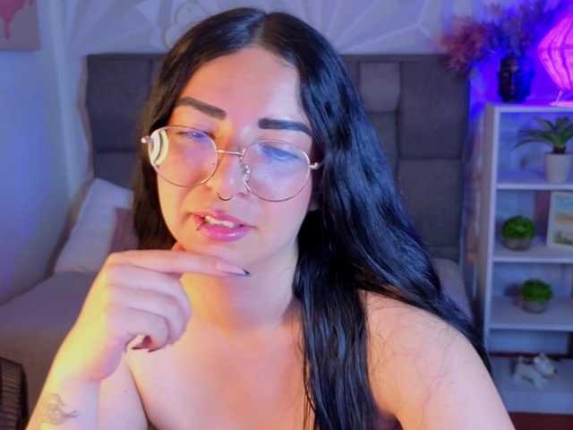 mia-jons2 live cam on BongaCams