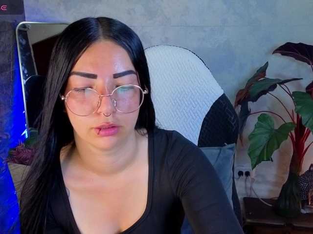mia-jons2 live webcam show