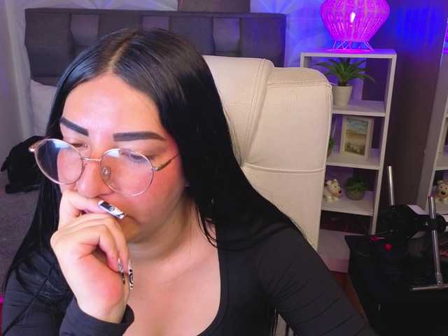 mia-jons2 live cam on BongaCams