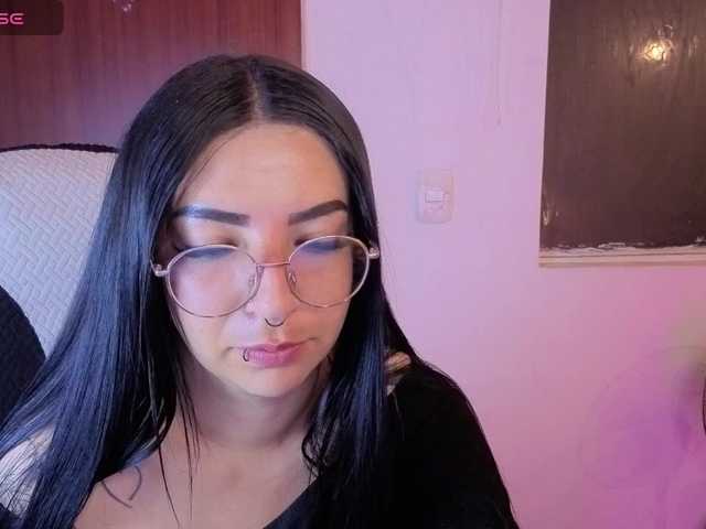 mia-jons2 live cam on BongaCams