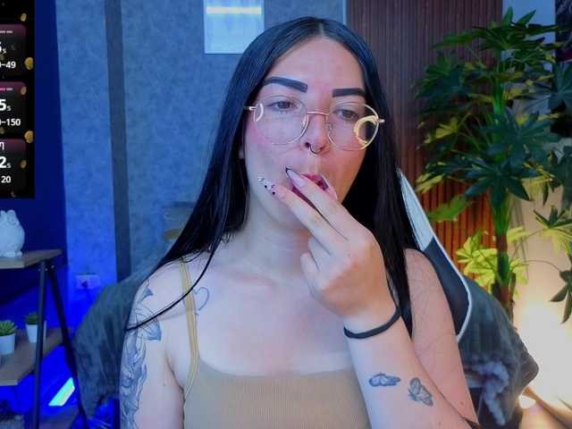 mia-jons2 live webcam show