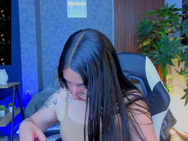 mia-jons2 live webcam show