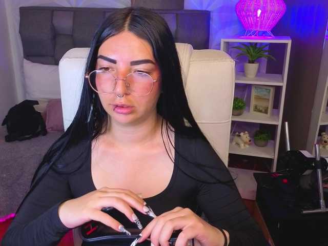 mia-jons2 live cam on BongaCams
