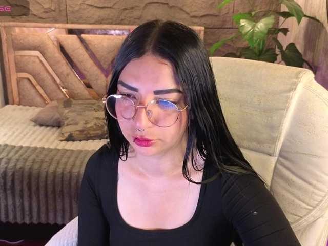 mia-jons2 live cam on BongaCams