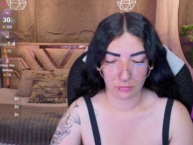 mia-jons2 live cam on BongaCams