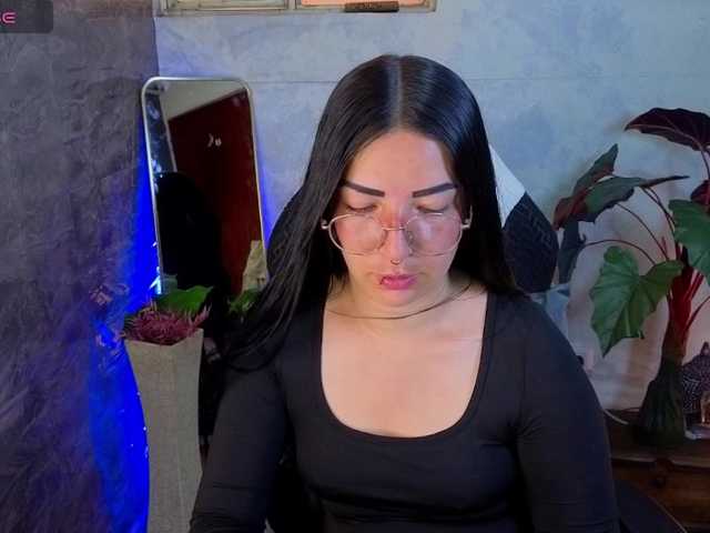 mia-jons2 live webcam show