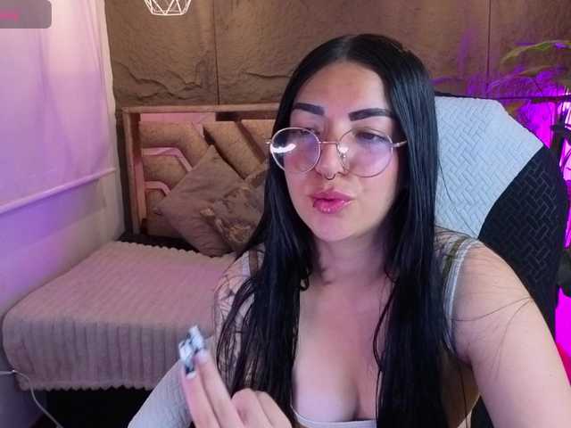 mia-jons2 live cam on BongaCams