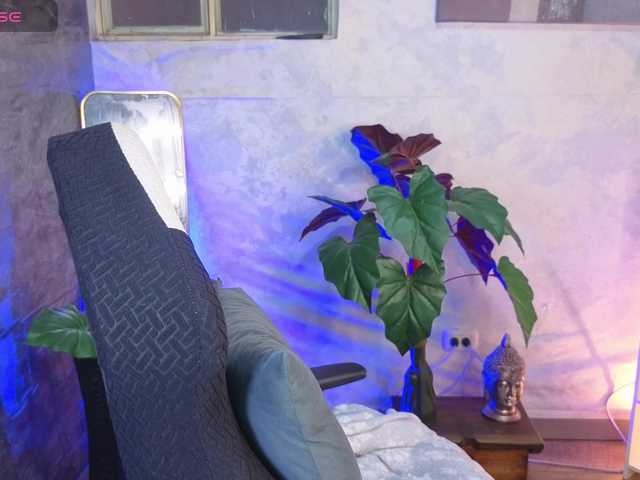 mia-jons2 live cam on BongaCams