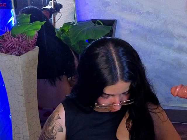 mia-jons2 live webcam show