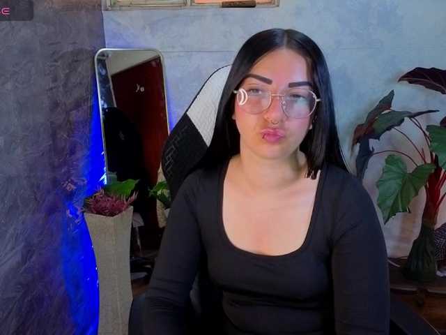 mia-jons2 live webcam show