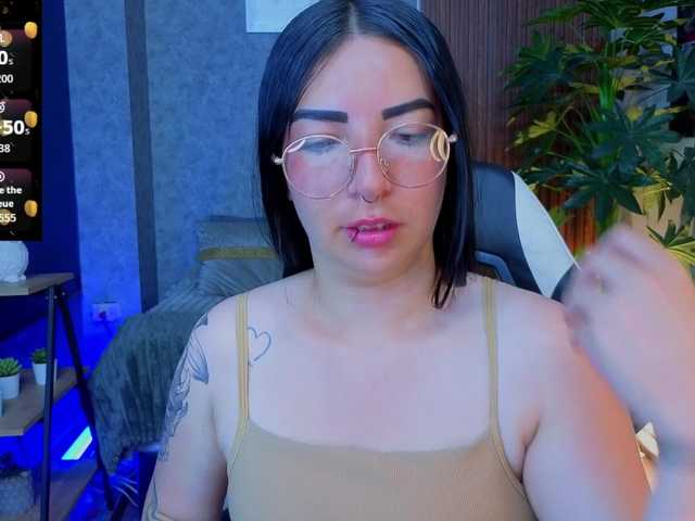 mia-jons2 live webcam show