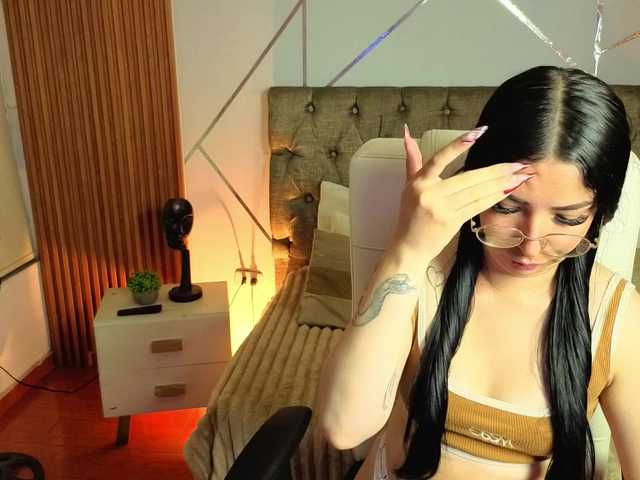 mia-jons2 live cam on BongaCams