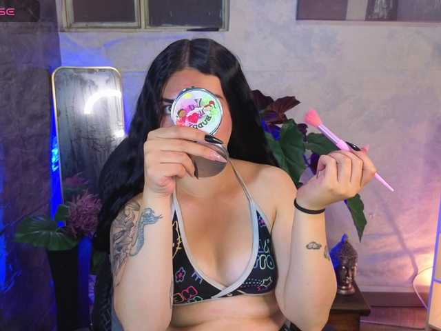 mia-jons2 live cam on BongaCams